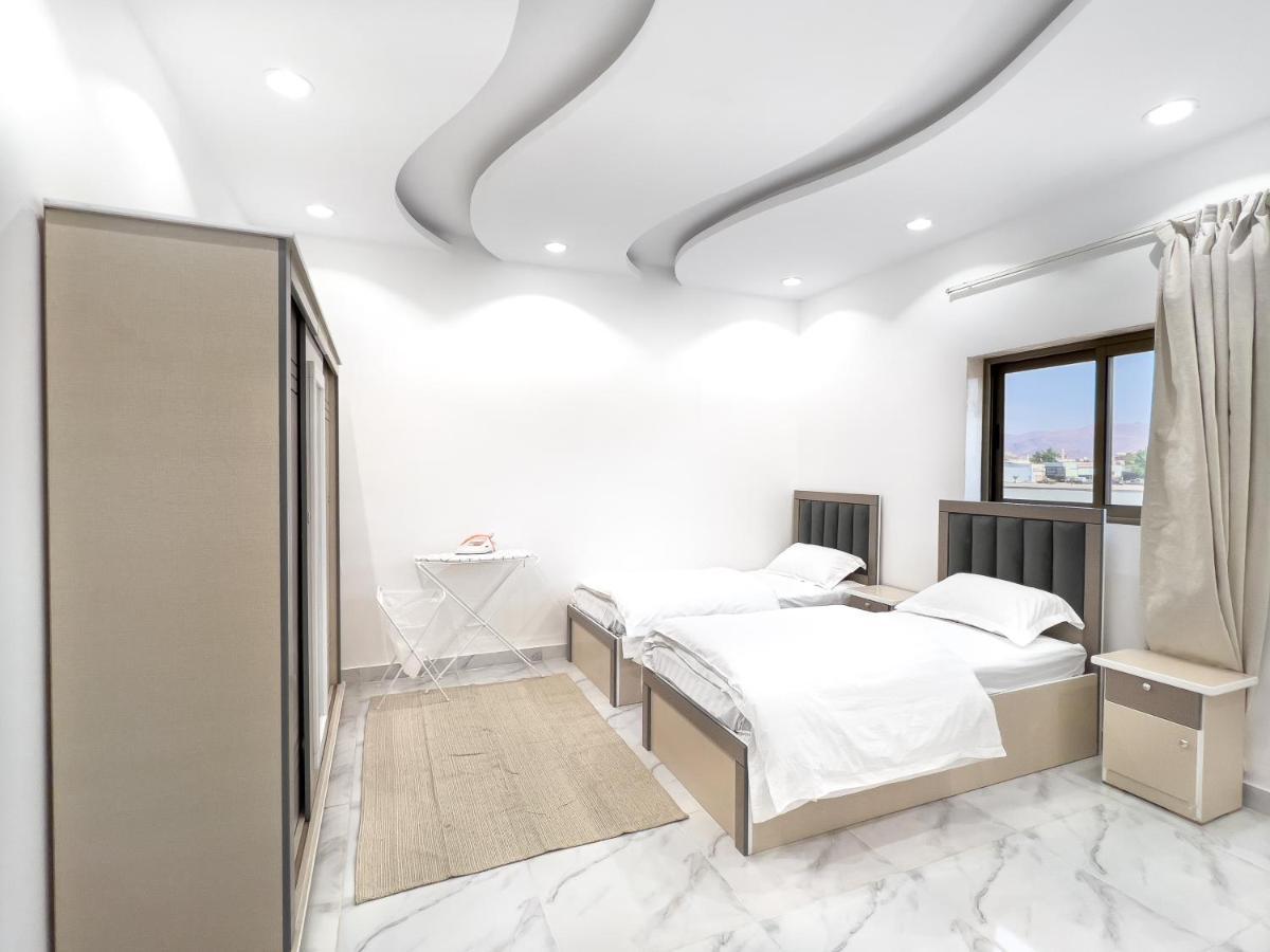 Comfortable & Big Family Apartments 10Mins Drive To Al-Masjid -Nabawi - Nozol Noor 2 Medina Exteriör bild