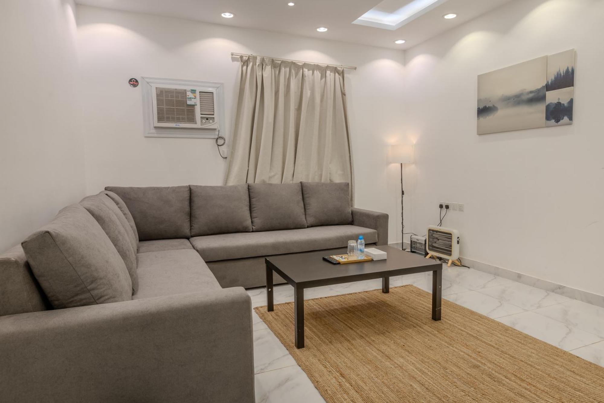 Comfortable & Big Family Apartments 10Mins Drive To Al-Masjid -Nabawi - Nozol Noor 2 Medina Exteriör bild