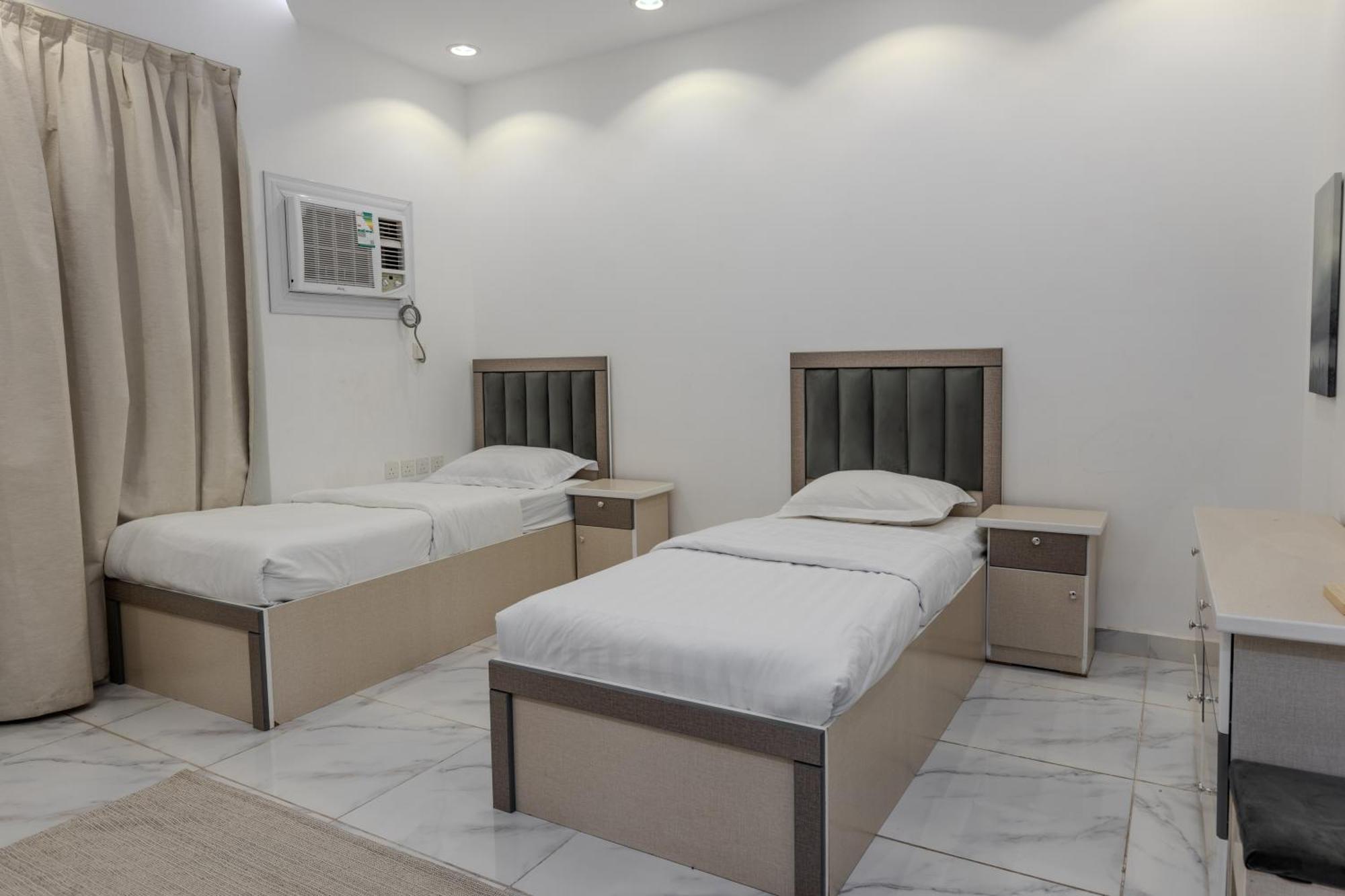 Comfortable & Big Family Apartments 10Mins Drive To Al-Masjid -Nabawi - Nozol Noor 2 Medina Exteriör bild
