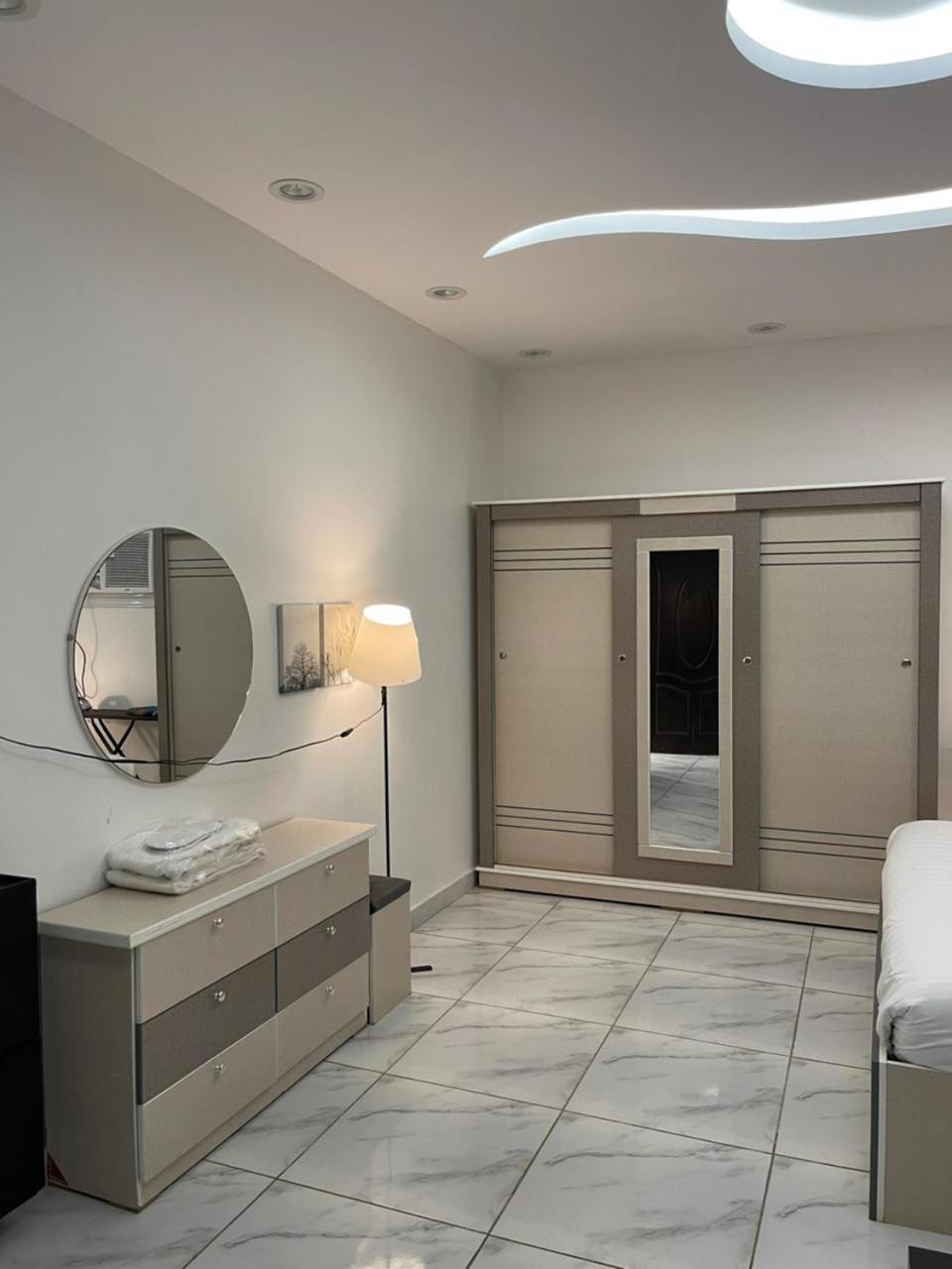 Comfortable & Big Family Apartments 10Mins Drive To Al-Masjid -Nabawi - Nozol Noor 2 Medina Exteriör bild