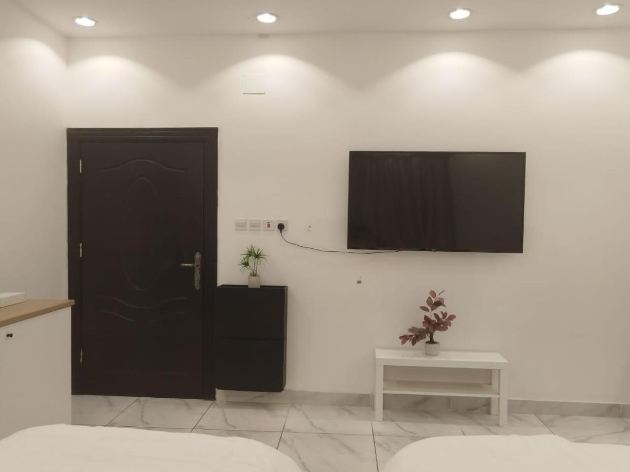 Comfortable & Big Family Apartments 10Mins Drive To Al-Masjid -Nabawi - Nozol Noor 2 Medina Exteriör bild